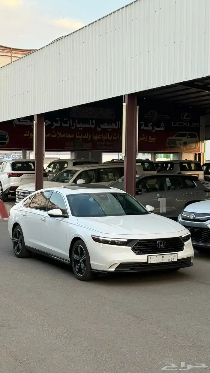 هوندا اكورد 2023 هايبرد EX-L فل كامل عداد 36 الف 3