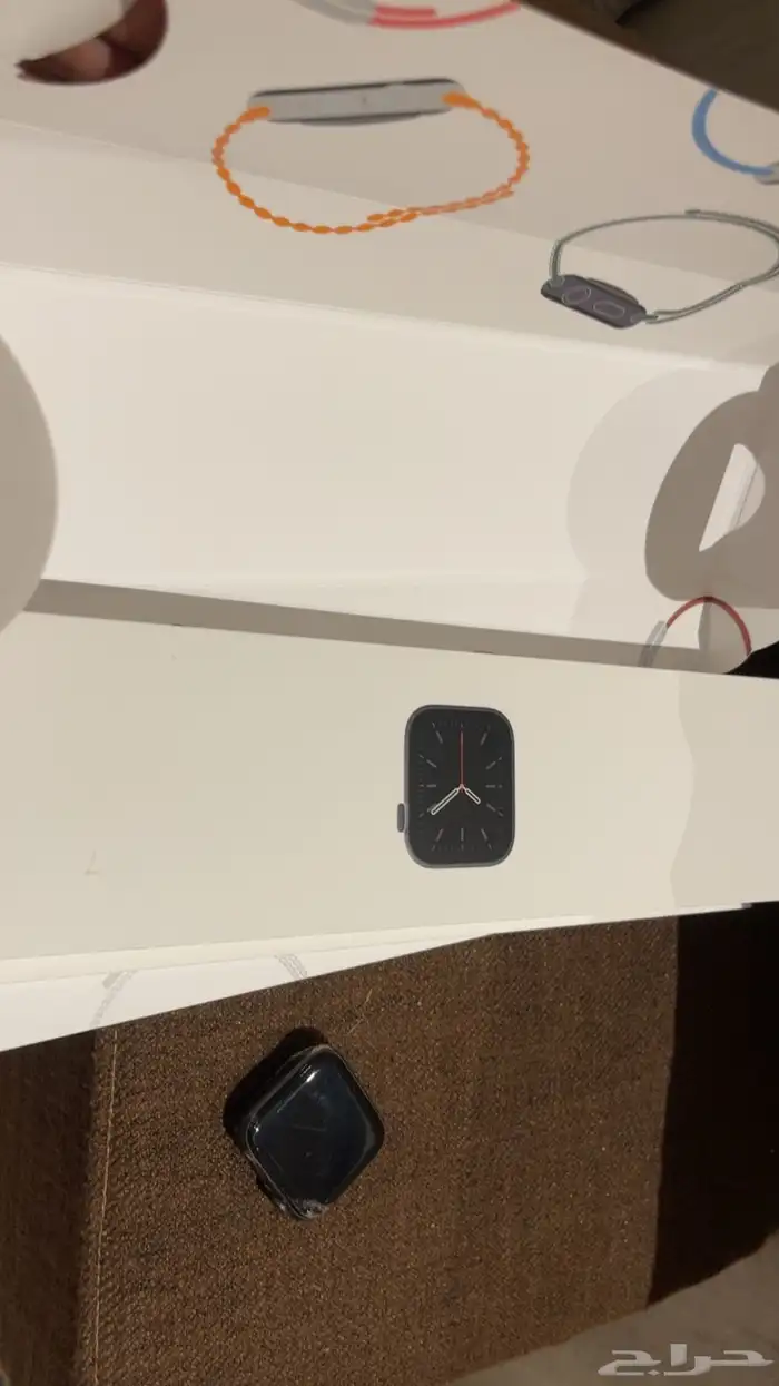 ساعه ابل 6s 44m 7