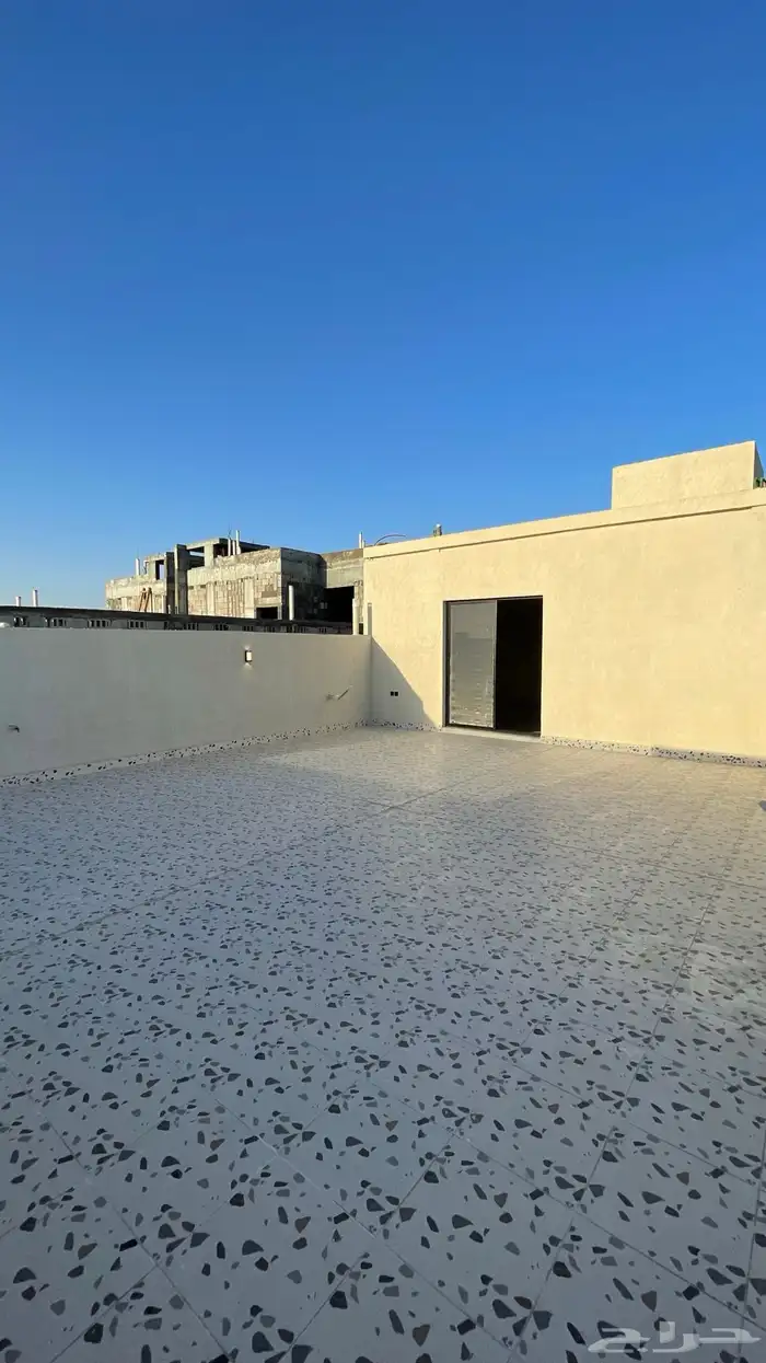 فلة للبيع واحة الشرقية ( الشعلة ) 53