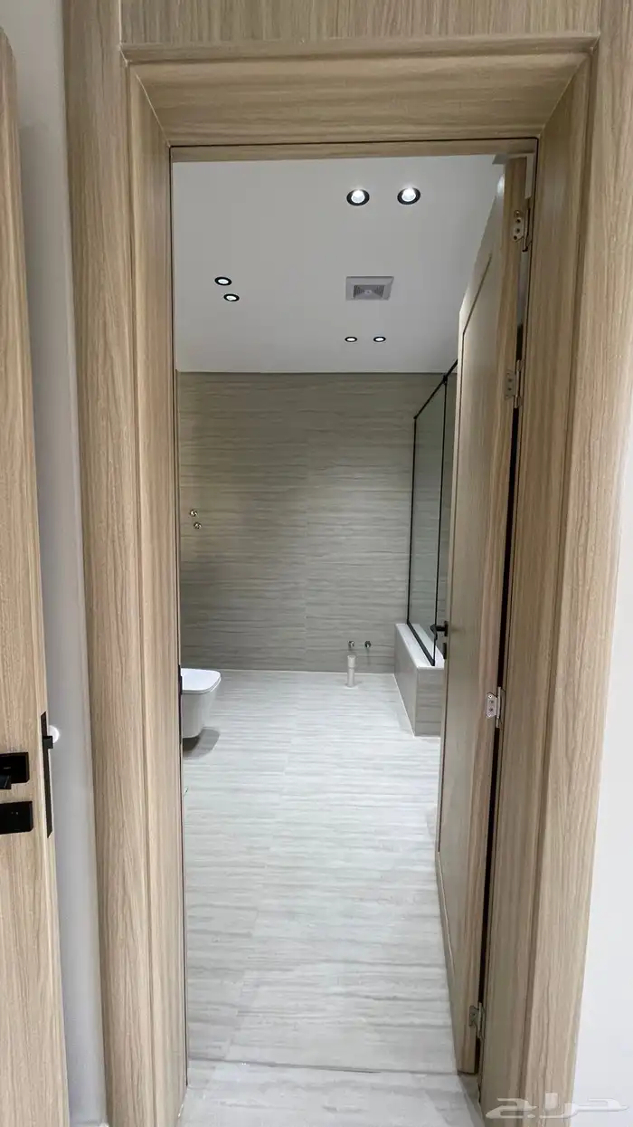 فلة للبيع واحة الشرقية ( الشعلة ) 38