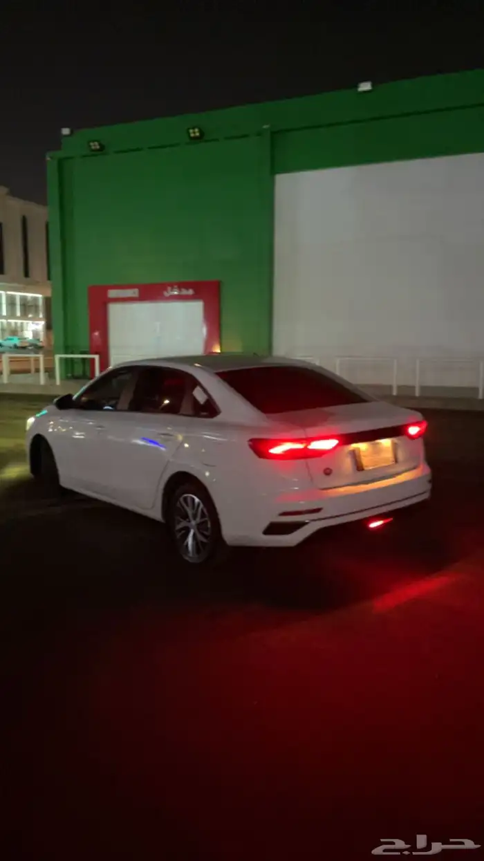 جيلي امجراند ستاندر 2023 16