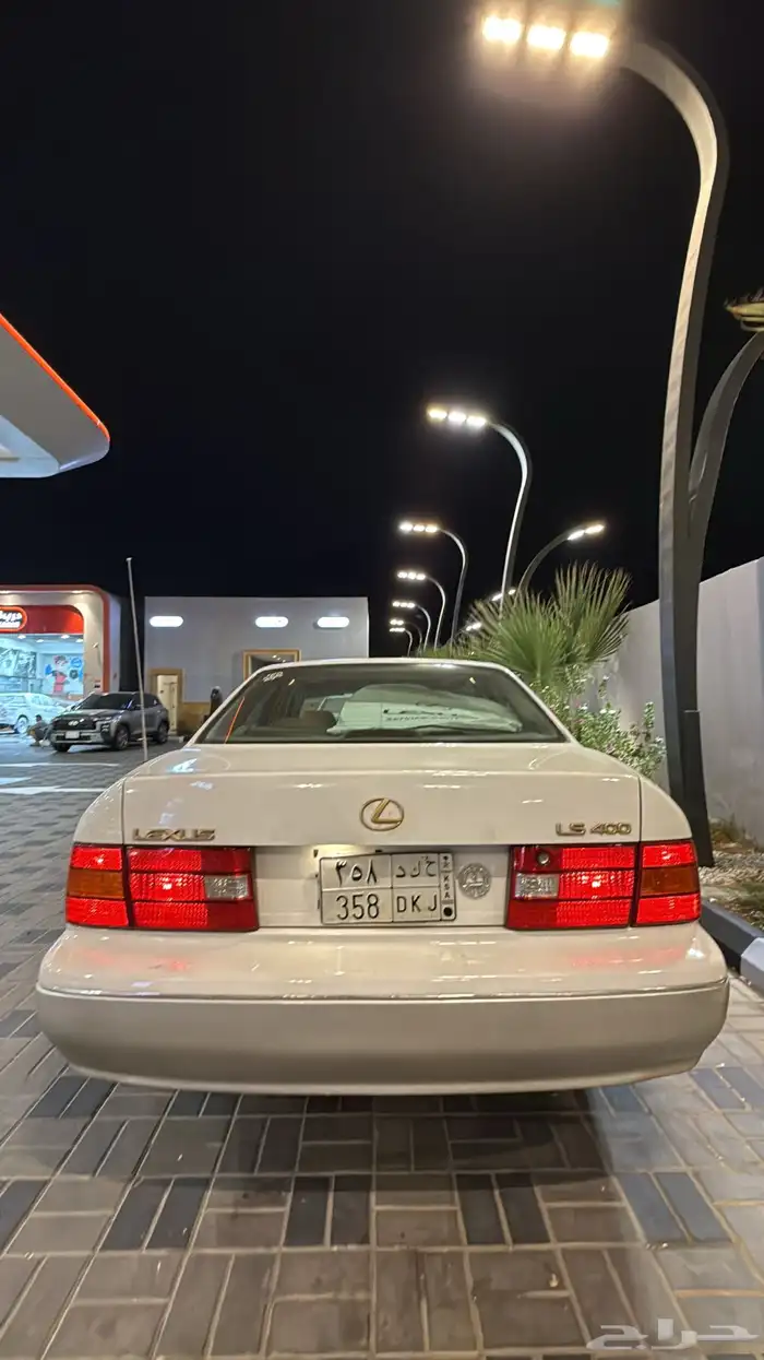 لكزس LS400 6