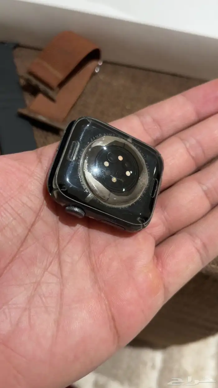 ساعه ابل 6s 44m 8