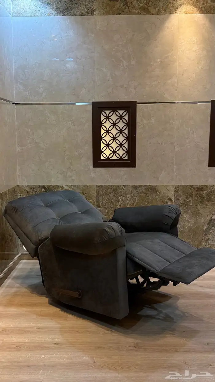 كرسي استرخاء شبه جديد 0