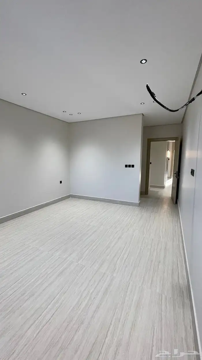 فلة للبيع واحة الشرقية ( الشعلة ) 37