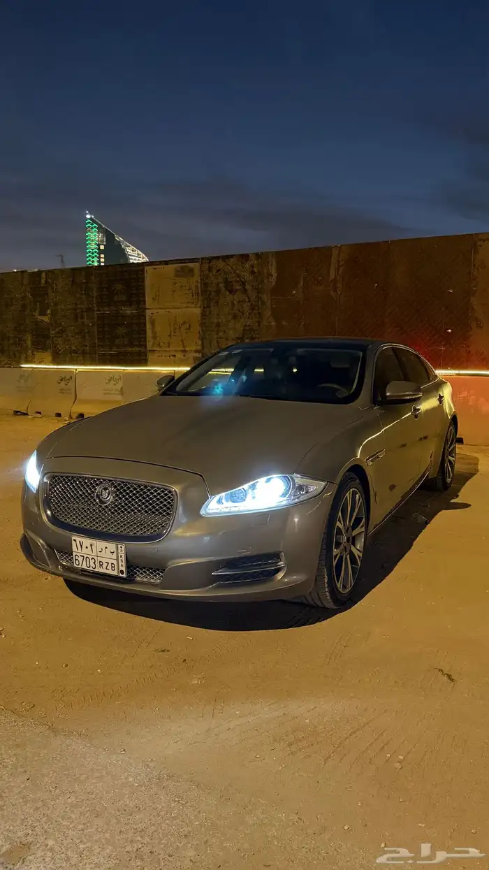 جاكوار 2012 للبيع 1