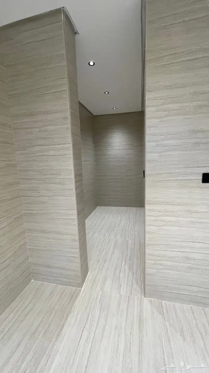 فلة للبيع واحة الشرقية ( الشعلة ) 23