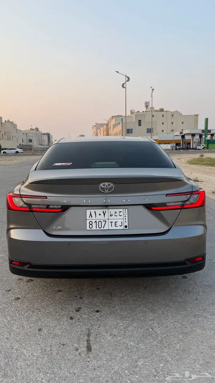 للبيع كامري 2025 LE فل كامل - بنزين 7