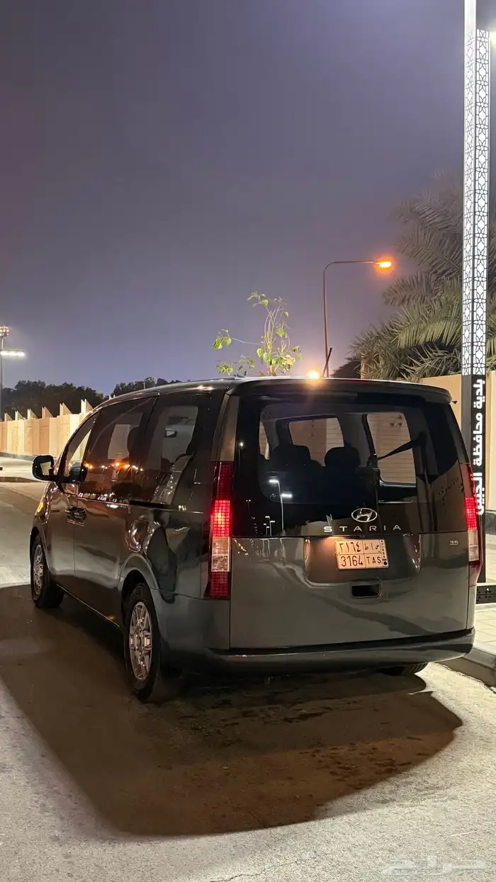 هيونداي ستاريا 4