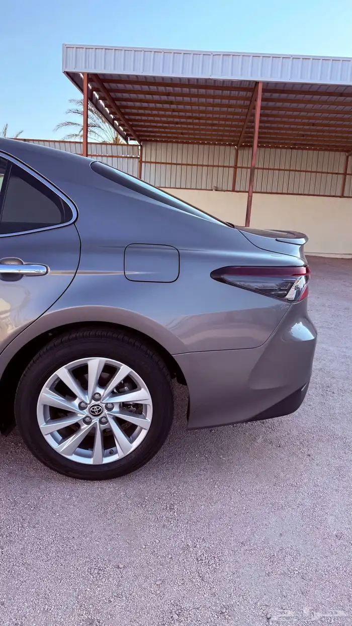 كامري 2023 فل كامل تيتانيوم 6