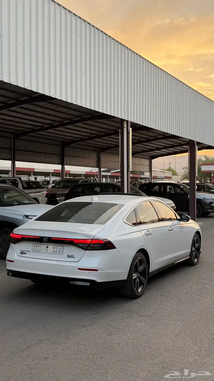 هوندا اكورد 2023 هايبرد EX-L فل كامل عداد 36 الف 6