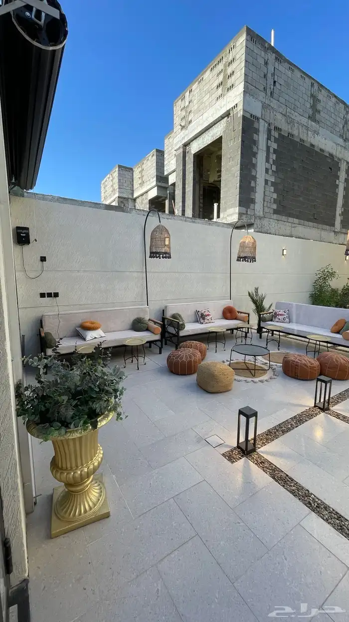 فلة للبيع واحة الشرقية ( الشعلة ) 3