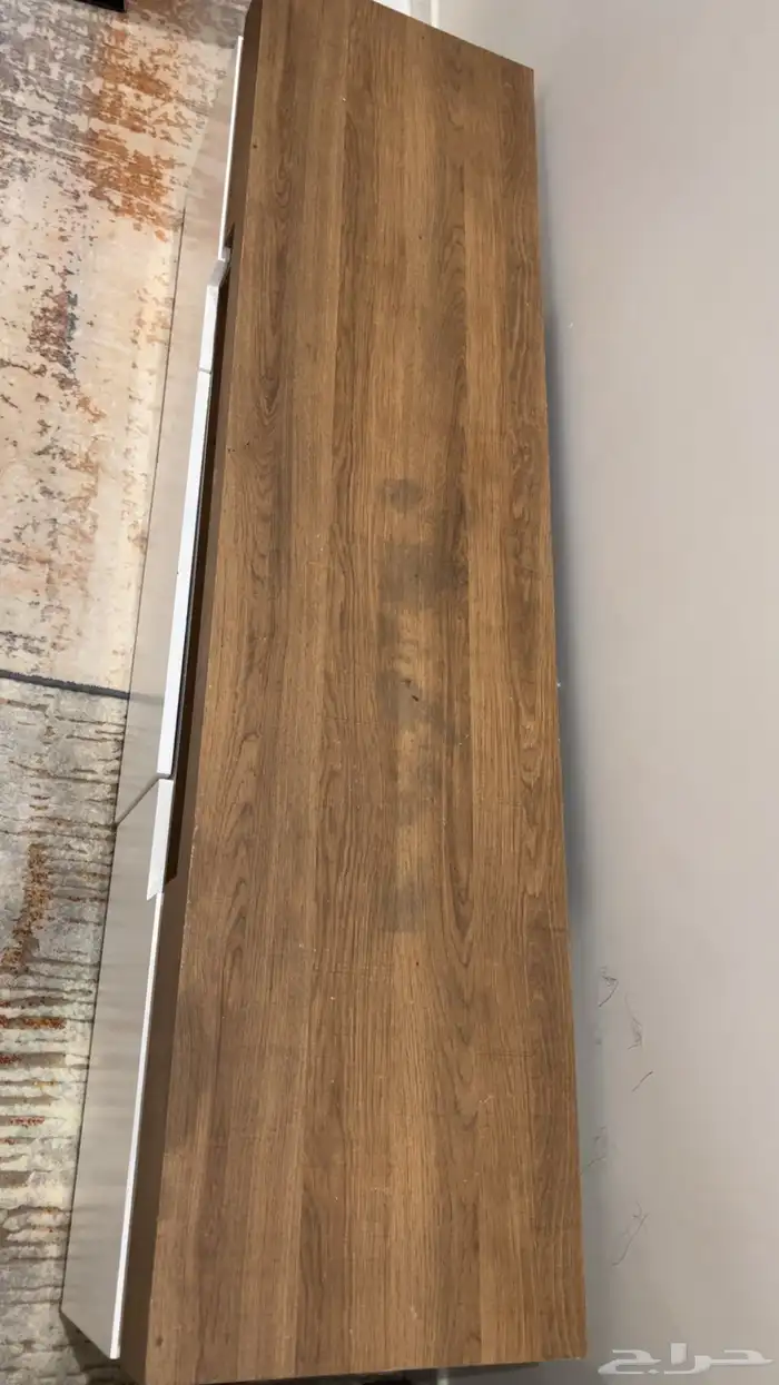 مكتبة كتب وطاولة بلازما 0