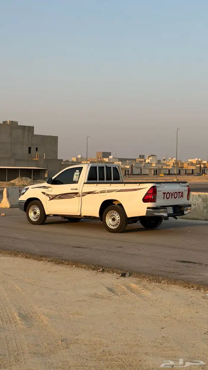 هايلوكس 2025 بنزين 14