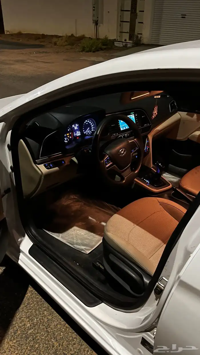 الانترا 2.0 موديل 17 4