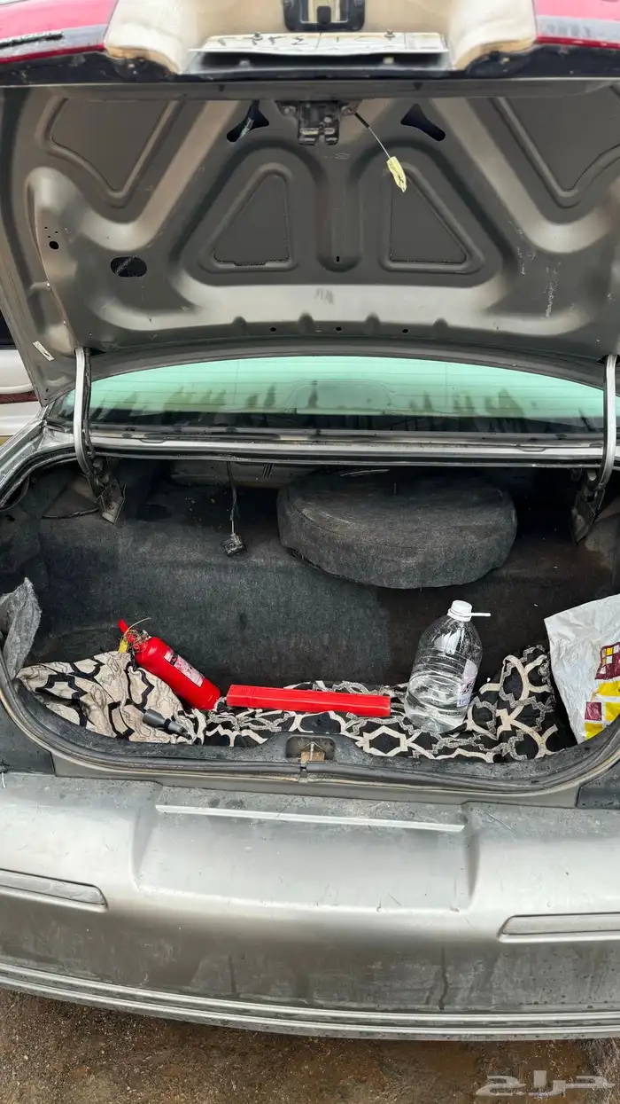 للبيع فورد ماركيز موديل 2000السياره كما موضحه لكم في الصوره 7