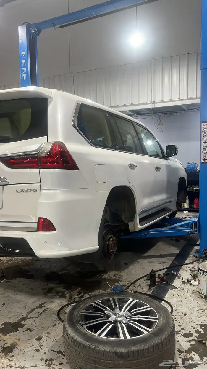 ورشه كراجو لصيانه السيارات 3