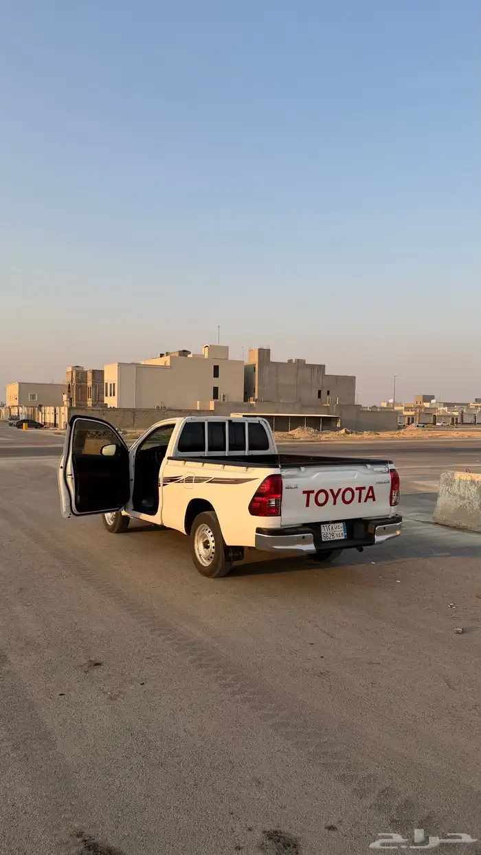 هايلوكس 2025 بنزين 5