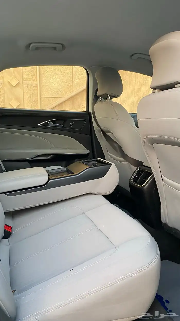 فورد تورس 2020 نص فل نظيف للبيع 10