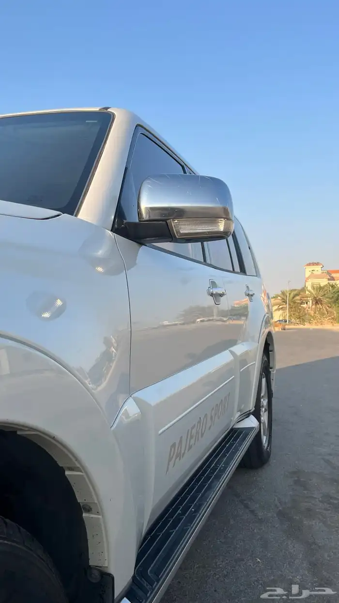 للبيع باجيرو 2017 نص فل نظيف اللون لولي 4