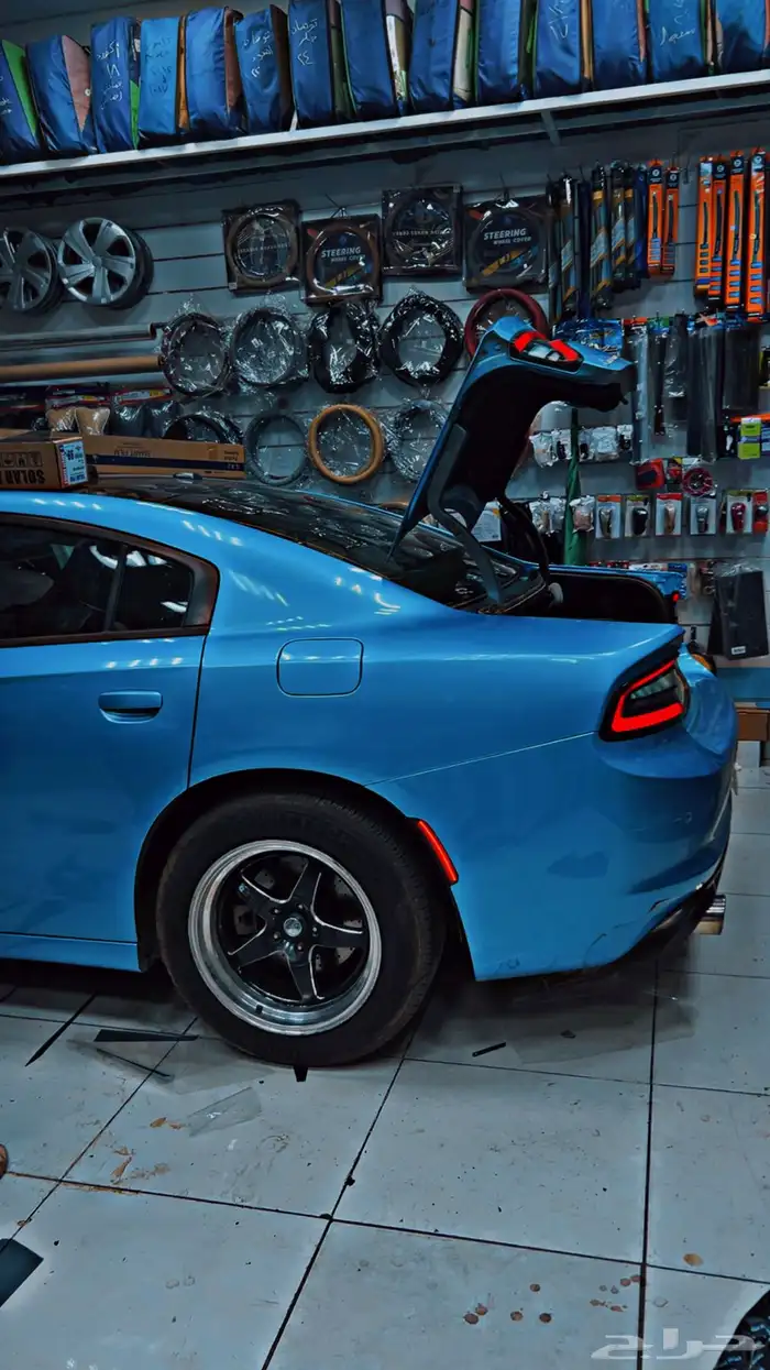 تشارجر رواد اند تراك 8 سلندر 1