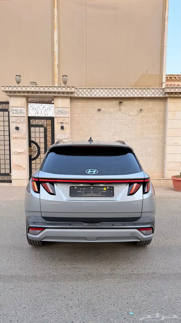 توسان 2024 ( بنزين 1.6 دبل ) فل اوبشن بحالة الوكالة 5