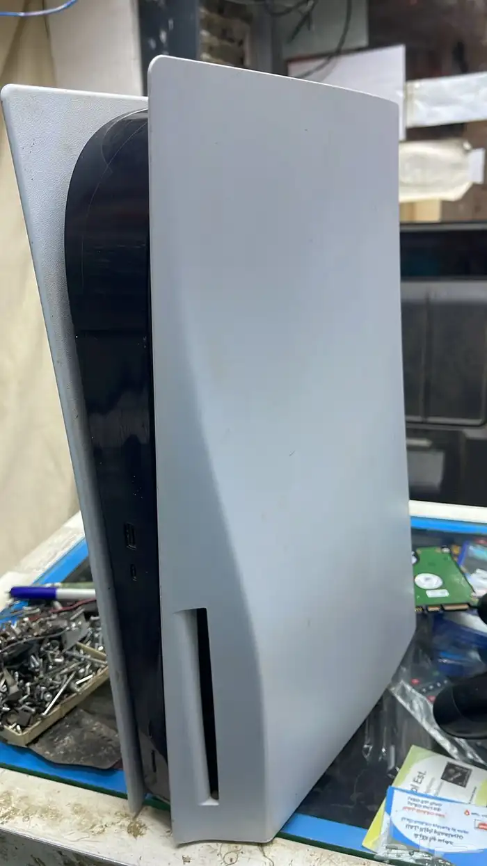 بيع و صيانه بلاي ستيشن و شاشات 5