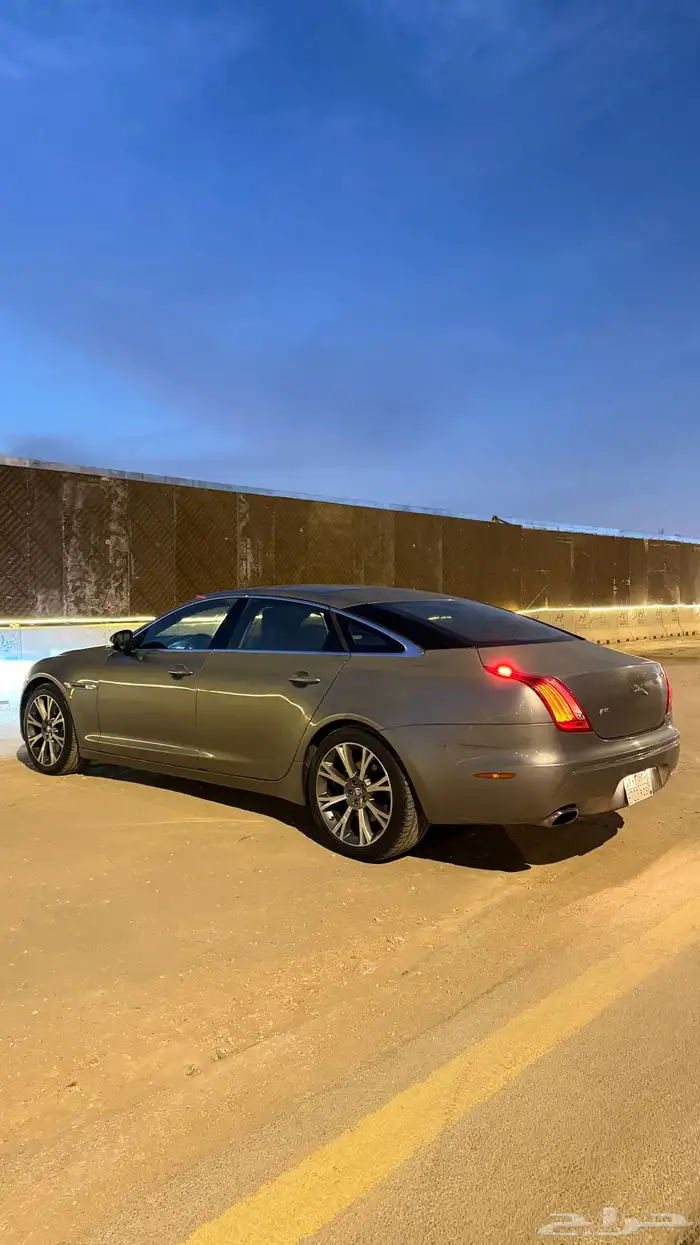 جاكوار 2012 للبيع 2