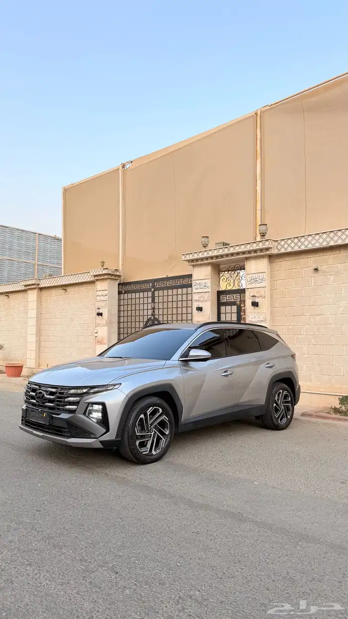 توسان 2024 ( بنزين 1.6 دبل ) فل اوبشن بحالة الوكالة 4