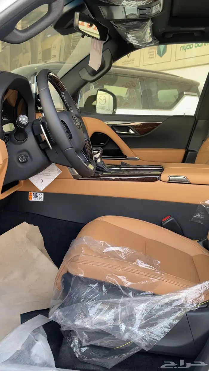 لكزس بي بي LX600 فل كامل 2025 بريمي مع شهادة منشاه 9