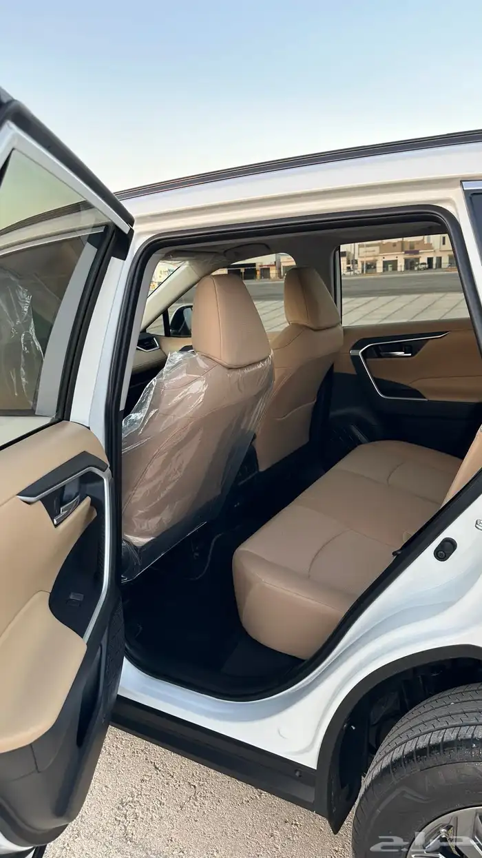 راف فور 2025 نص فل دبل شبه جديد وكالة ممشي قليل 31