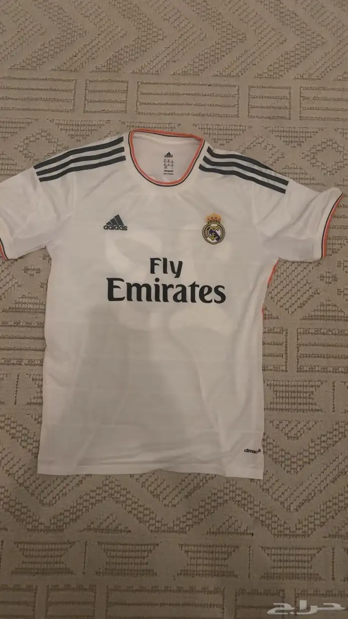 تيشيرت ريال مدريد الأصلي موقع من اللاعب إيسكو 1