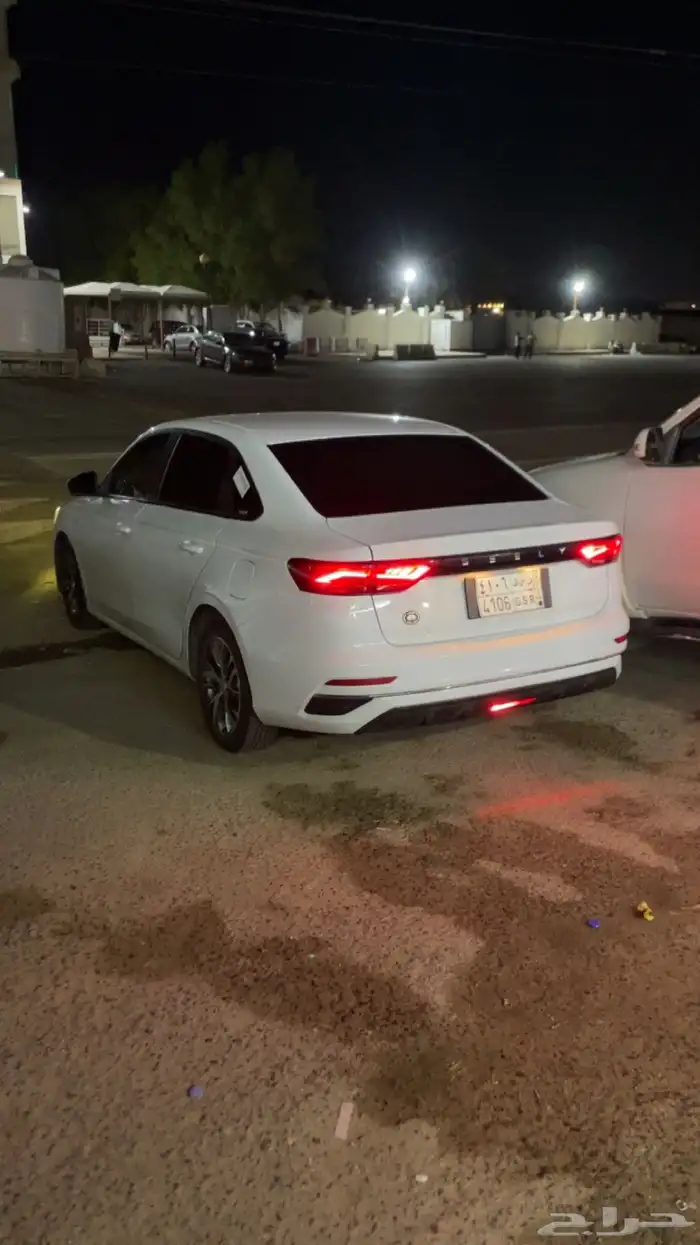 جيلي امجراند ستاندر 2023 14