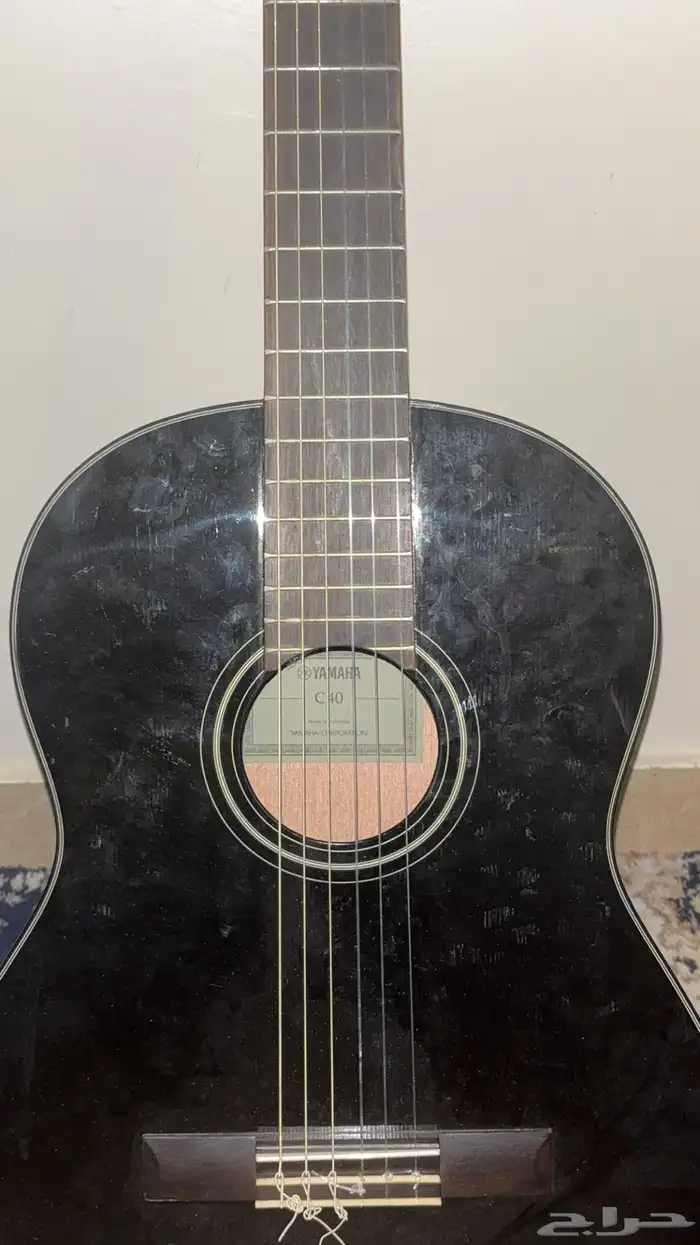 قيتار ياماها c40 مع جميع ملحقاته 1