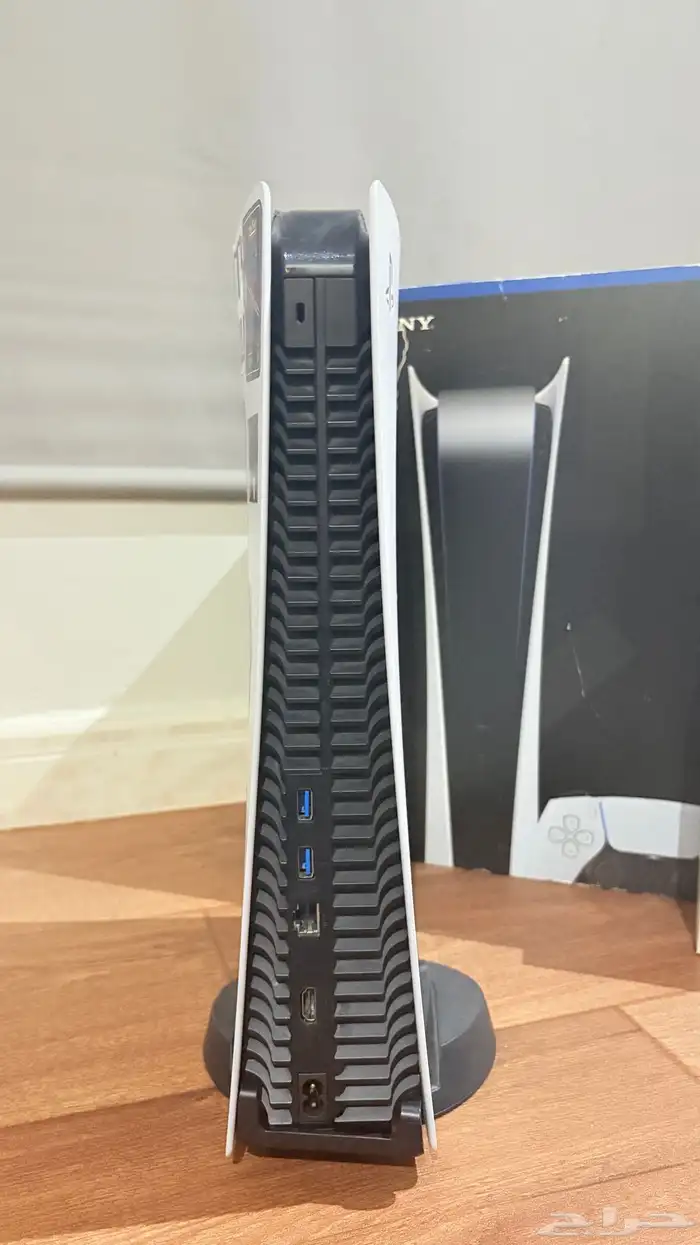 سوني فايف نظيف مع جميع ملحقاته للبيع مستعجل 1