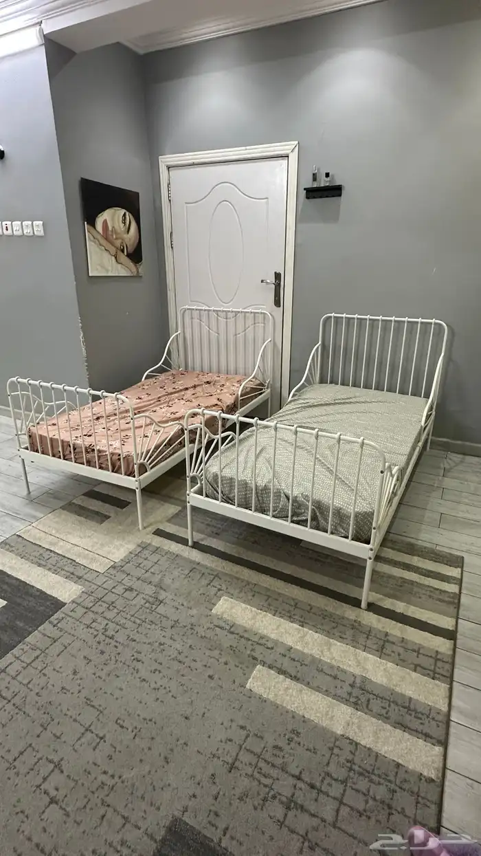 سرير اطفال 2 ومرتبه 2 2