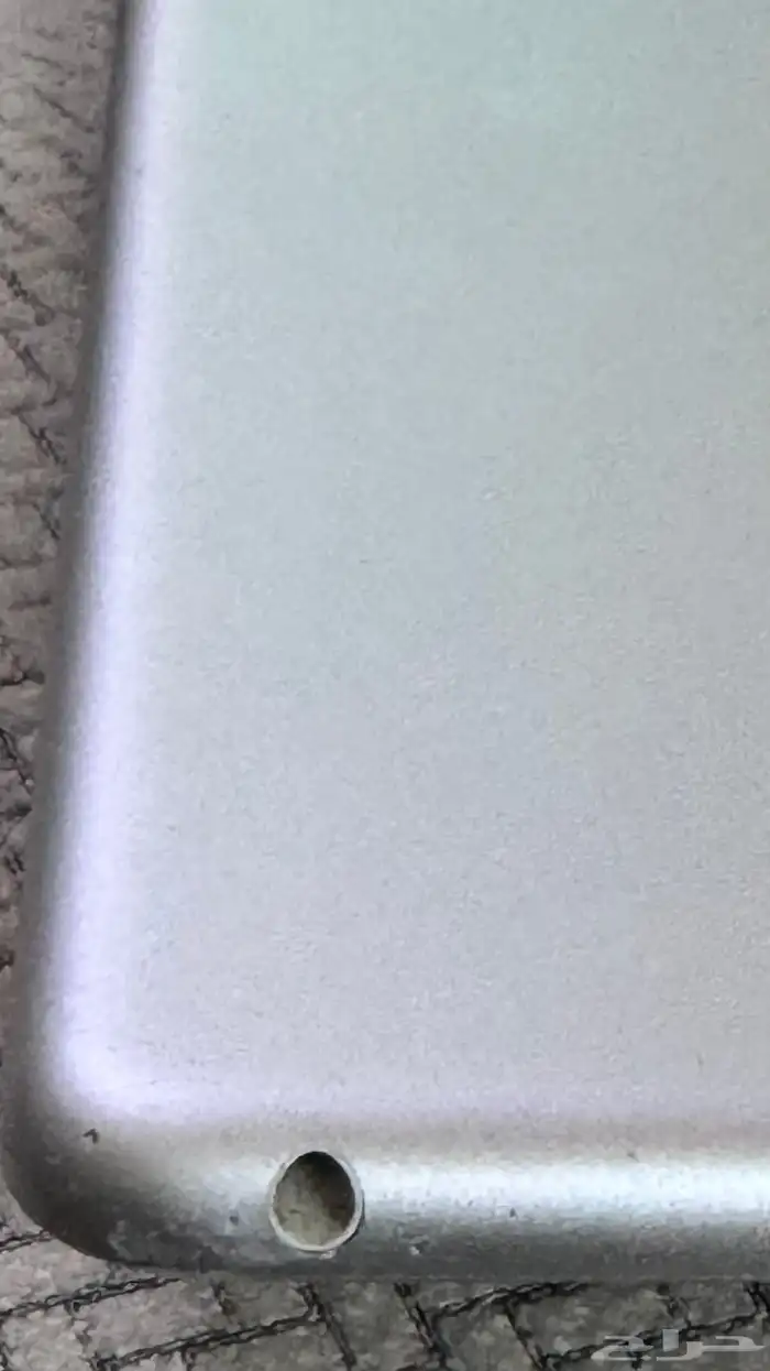 ايباد الجيل التاسع استخدام نظيف جدا الشاشه نظيفةوفيها حمايه 3