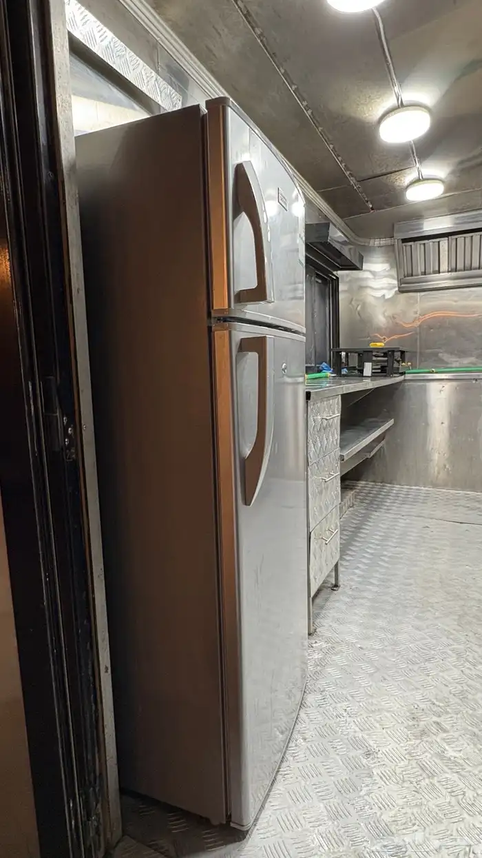 فود ترك ستيل كامل للبيع 3