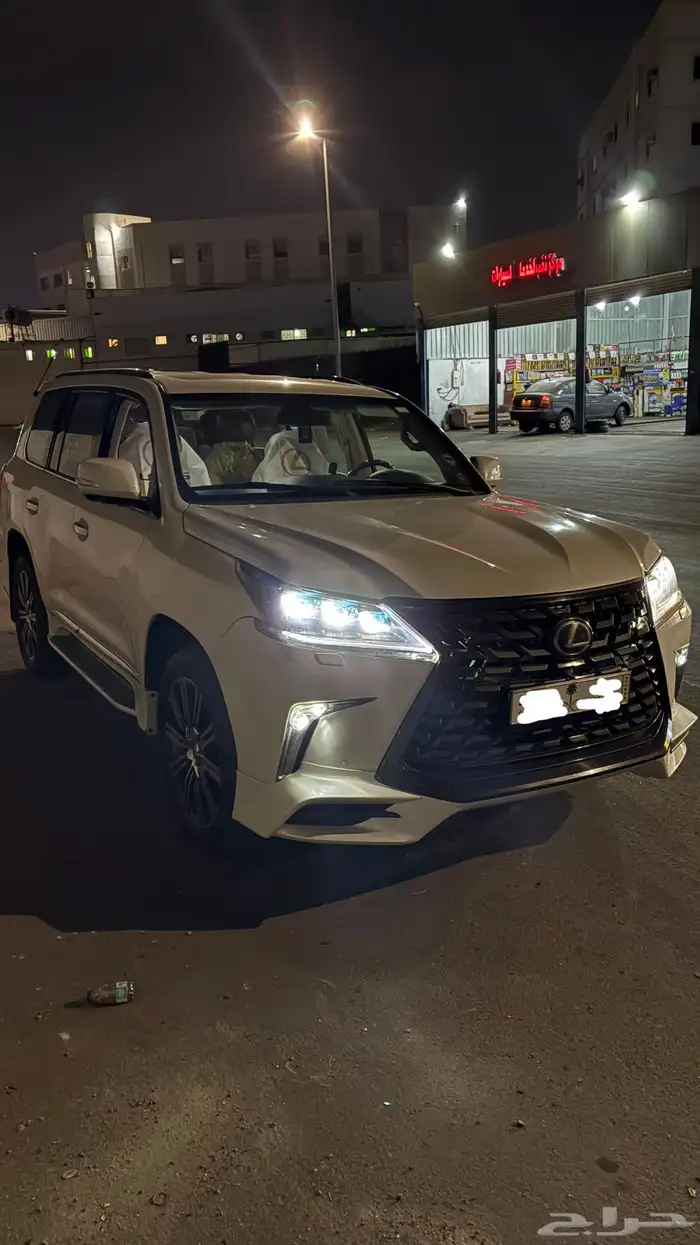 جيب لكزس 2008 LX570 18