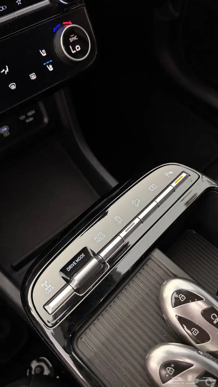 توسان 2024 ( بنزين 1.6 دبل ) فل اوبشن بحالة الوكالة 17