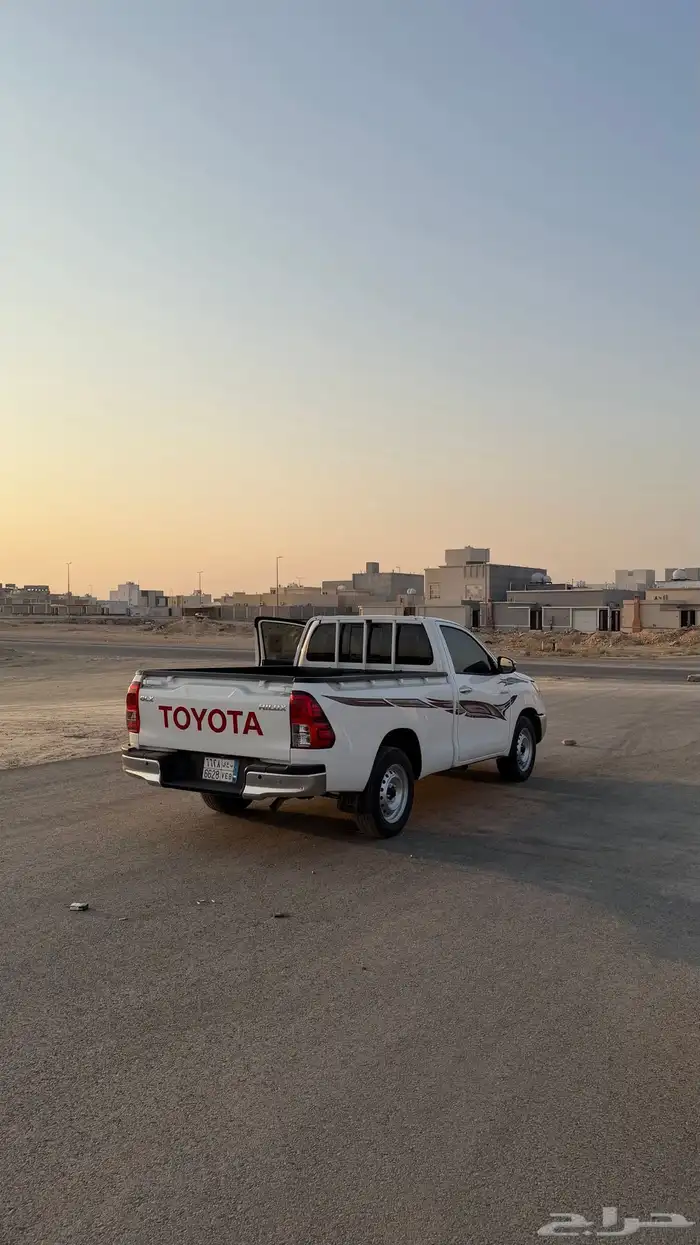 هايلوكس 2025 بنزين 6