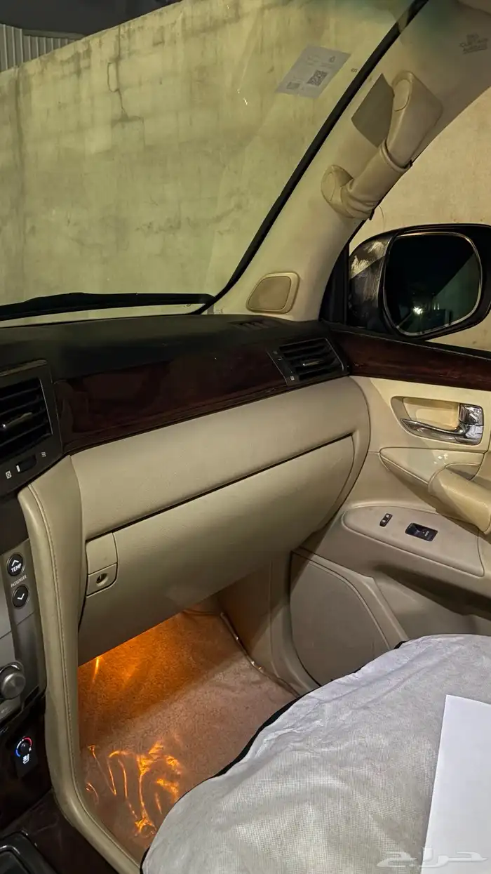 جيب لكزس 2008 LX570 28