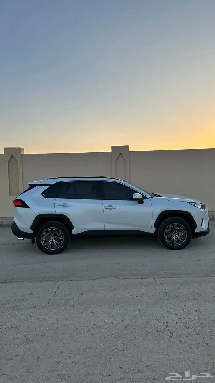 راف فور 2025 نص فل دبل شبه جديد وكالة ممشي قليل 4