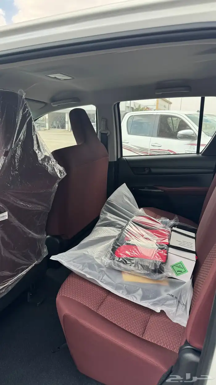 تويوتا هايلكس 2025 غمارتين بنزين بدون دبل سعودي بطاقة جمركية 4