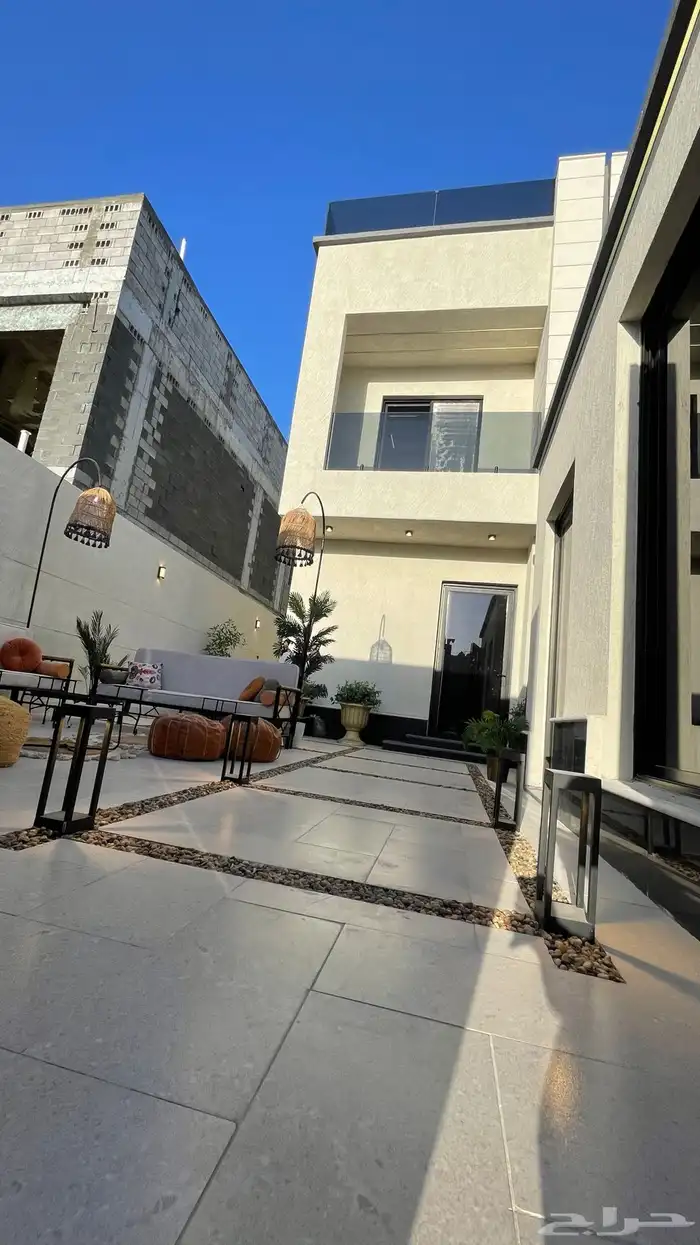 فلة للبيع واحة الشرقية ( الشعلة ) 2