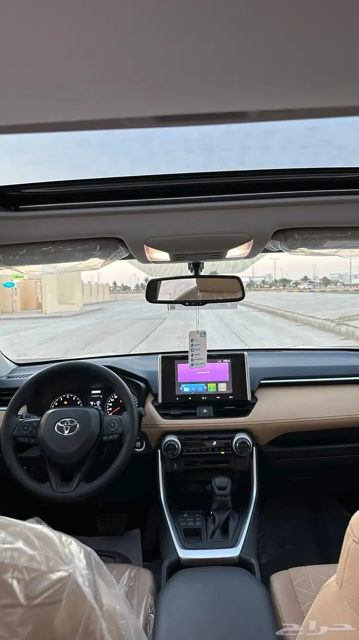 راف فور 2025 نص فل دبل شبه جديد وكالة ممشي قليل 24