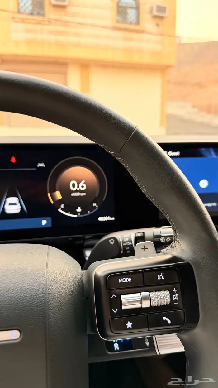 ازيرا 2023 ( بنزين 6V ) بحالة الوكالة 14