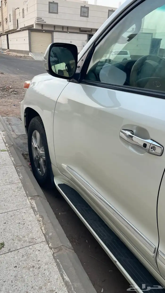 لاندكروزر 2014 8