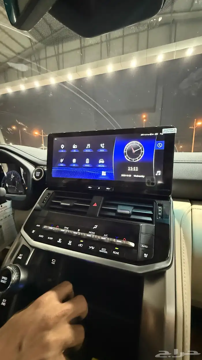 شاشه جيب لاند كلوزر2025 0