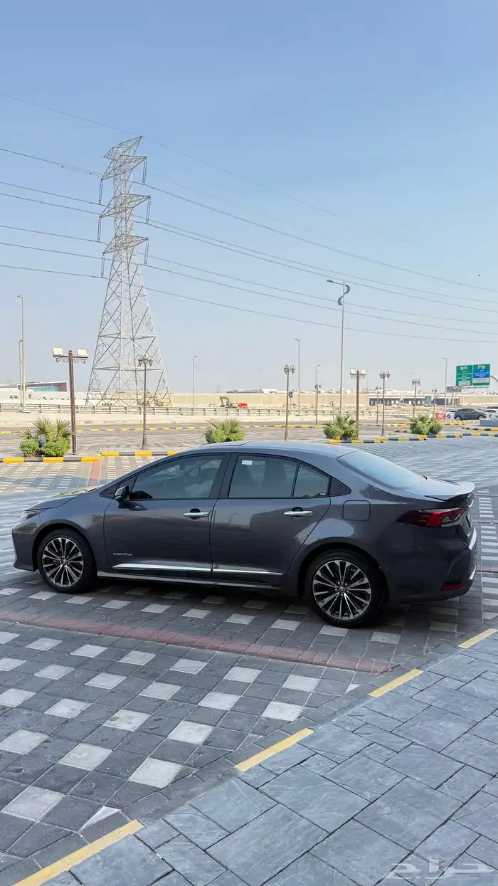 للبيع كورولا 2025 فل كامل - مكينه 2.0 6